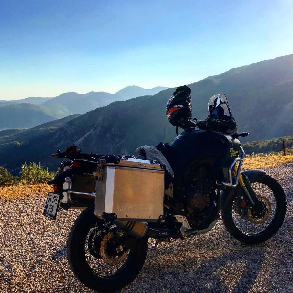 GlobeScout USA, XPAN+ Aluminum Side Case Set, Yamaha Tenere 700 (2019-2021), 2.02.02401, adventure bike luggage, adventure motorcycle panniers, aluminum side cases, GlobeScout motorcycle luggage, GlobeScout XPAN+, Side Case Set, XPAN+, Yamaha, Yamaha Tenere 700, Side Case Sets - Premium handmade adventure equipment including side cases (panniers) and top cases made from high strength aluminum magnesium alloy with high grade stainless steel hardware, locks, and dual seal lid to prevent dust and water - Impor